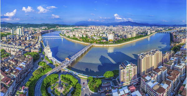 梅州城区全景(宋志锋  摄).jpg